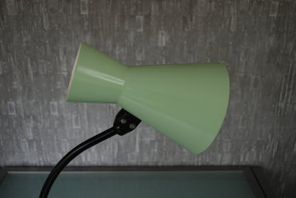 Tafellamp 1965 met Schitterend V of Kraaienpoot voet
