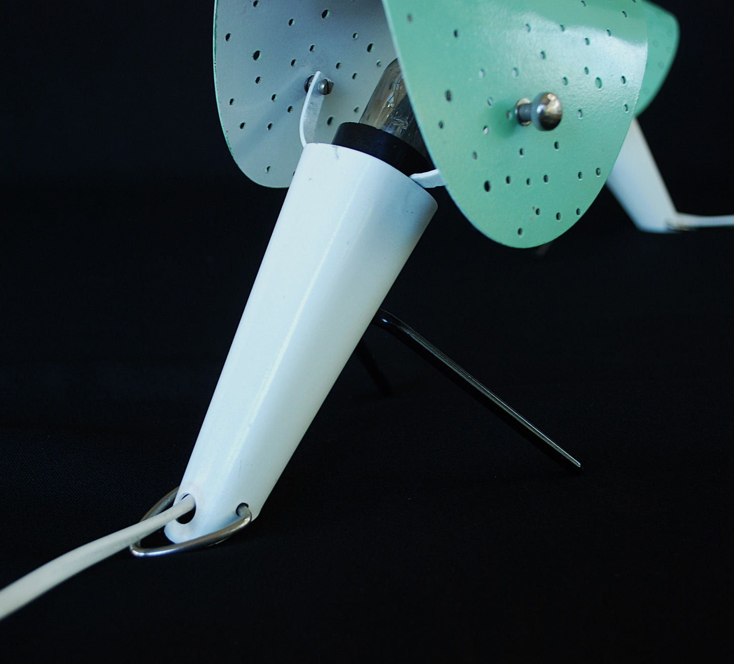 2 stuks Bureau / Wandlamp van Ernest Igl  " The Little Dog "