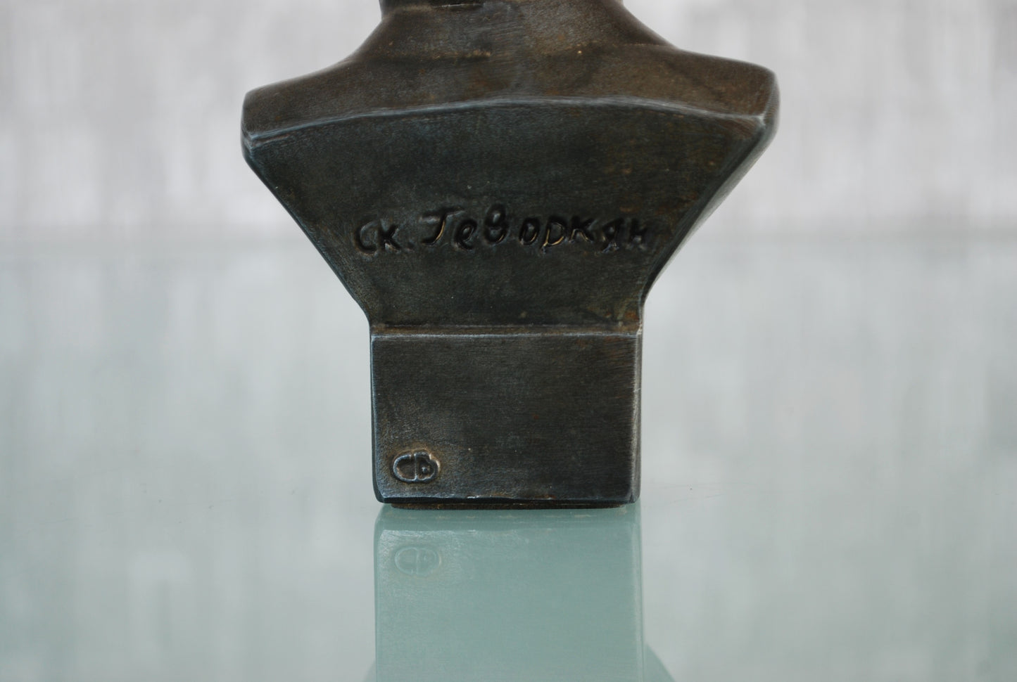 Preorder Lenin Buste Gesigneerd en met stempel