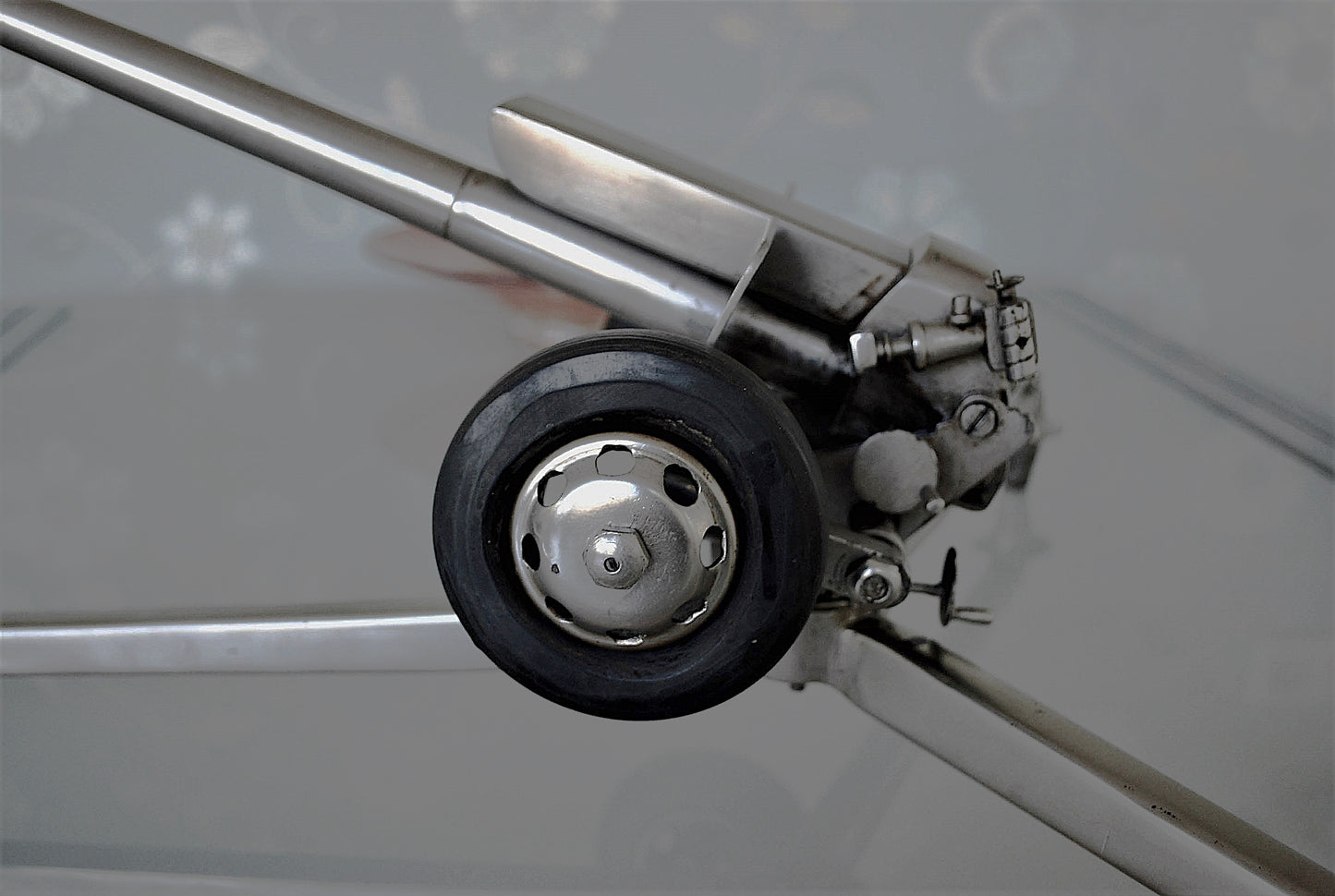 Houwitser kanon D-30 122 mm MEGA GROOT Indrukwekkend Model !