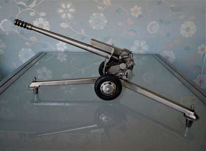 Houwitser kanon D-30 122 mm MEGA GROOT Indrukwekkend Model !