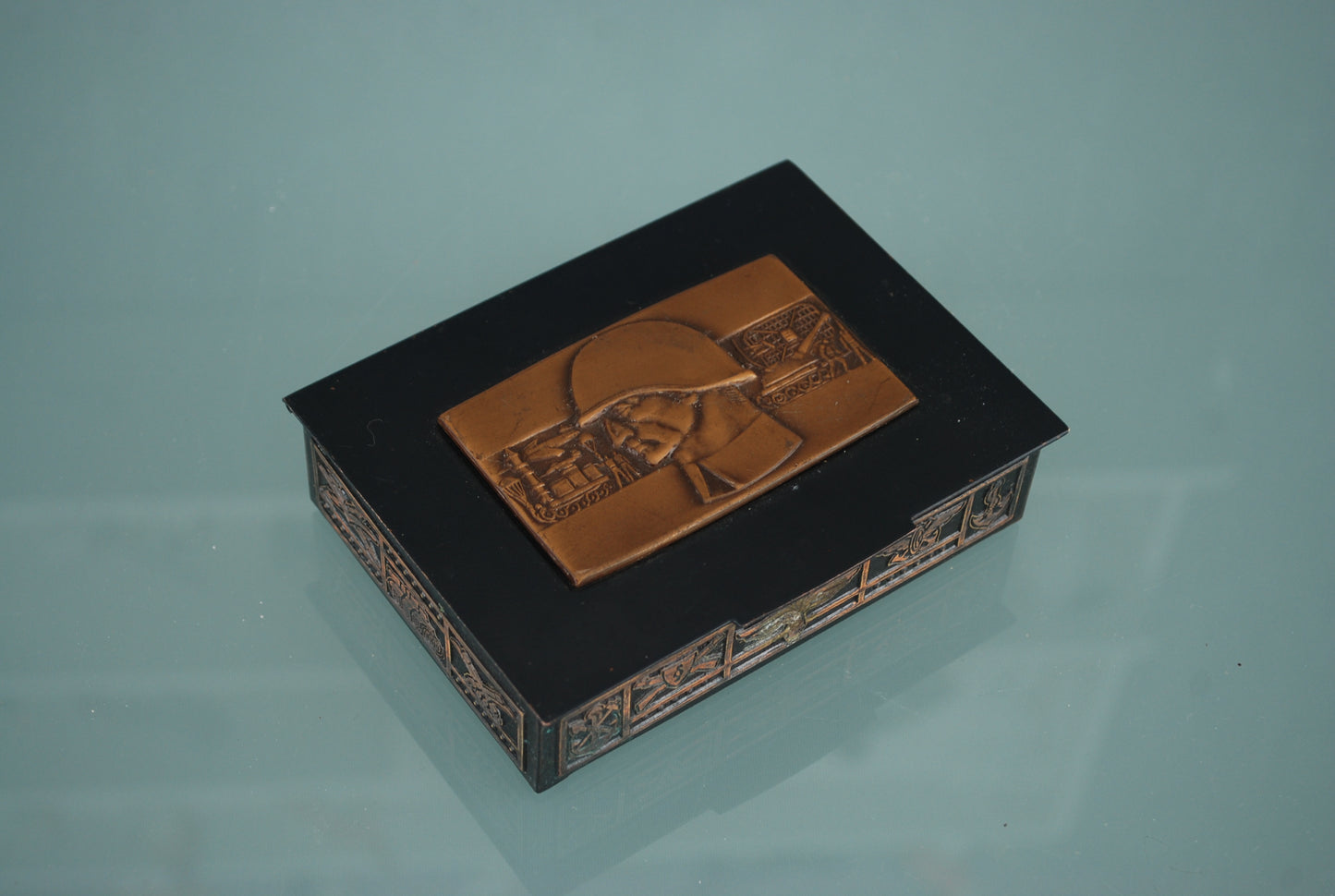 Preorder Militair kist voor opbergen medailles of papieren