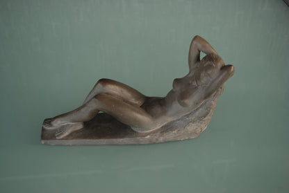 Preorder Nándor Berky (1911-1981) vrouwelijk naakt, gesigneerde keramische sculptuur