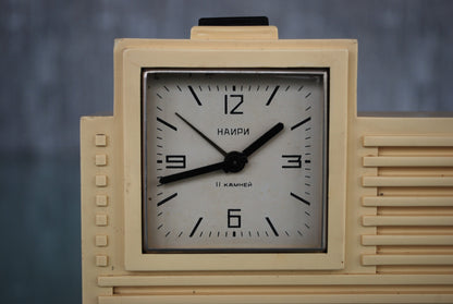 Niari tafelklok wekker en muziekdoos Art deco stijl 1967 *