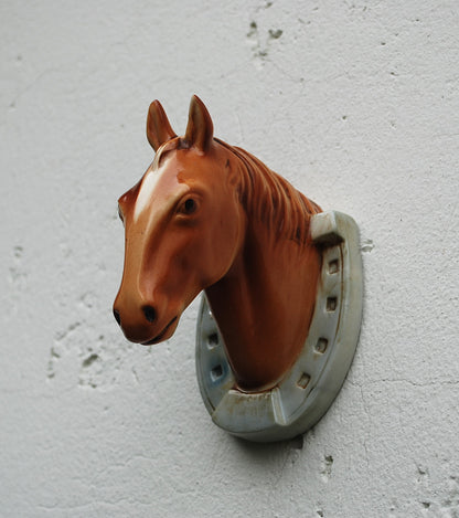 Preorder Paardenhoofd in hoefijzer Royal Dux Porselein