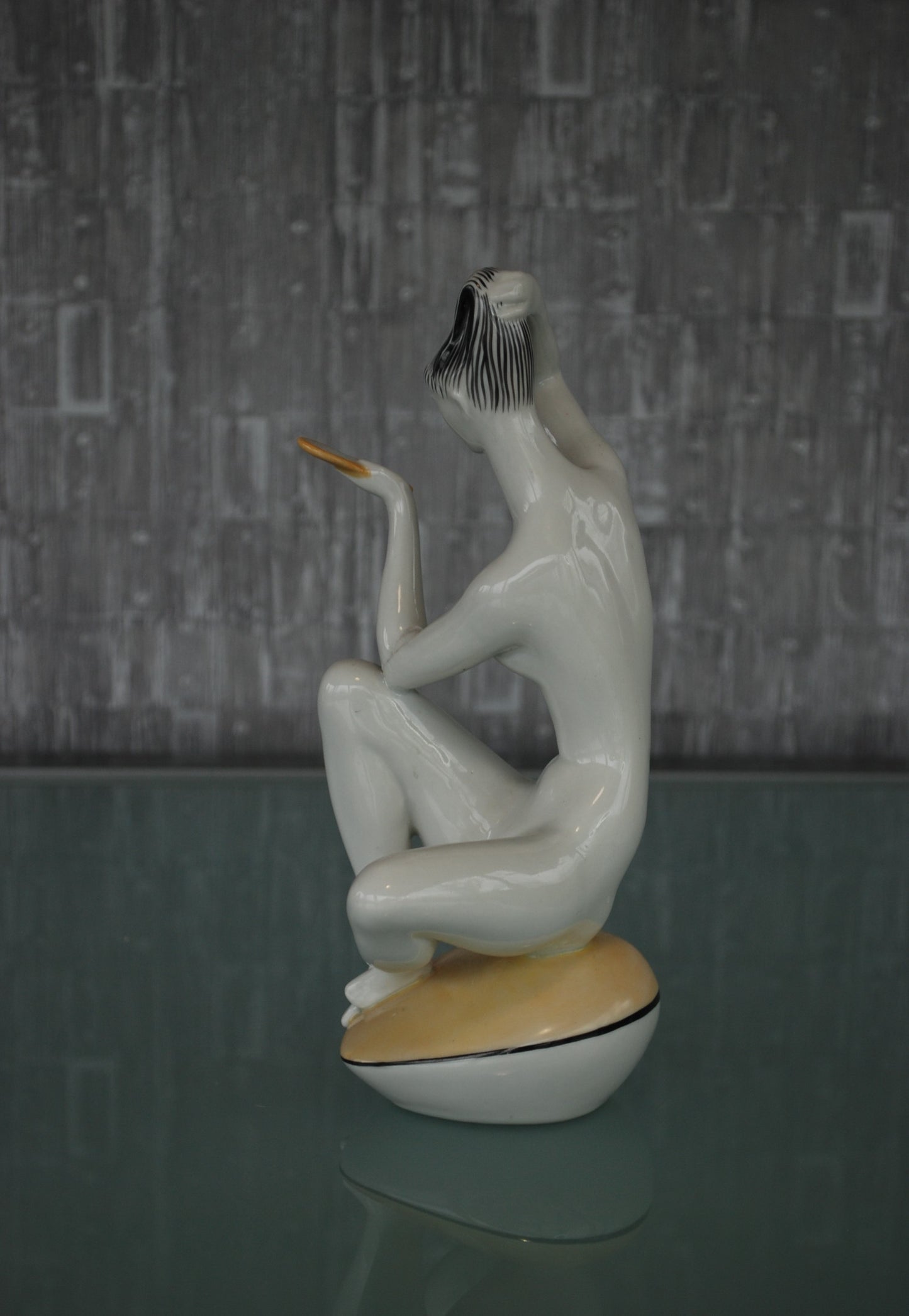 Pre order Naakt beeld Art deco stijl van kunstenaar János Török