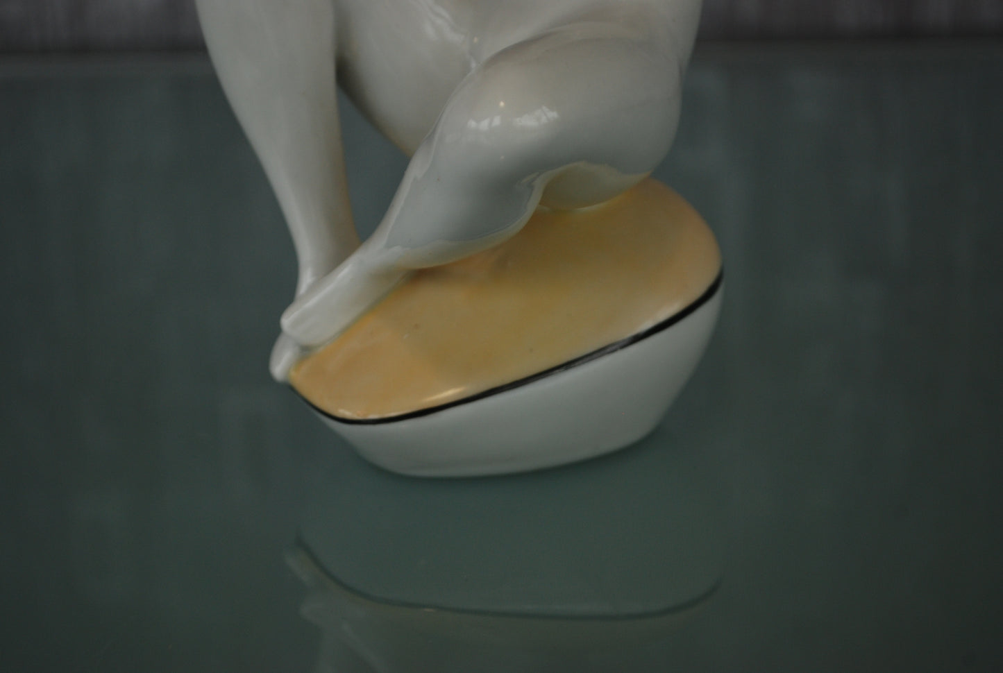 Pre order Naakt beeld Art deco stijl van kunstenaar János Török