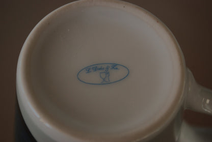 Pin up Koffie bekers van L. Drake & Zn.