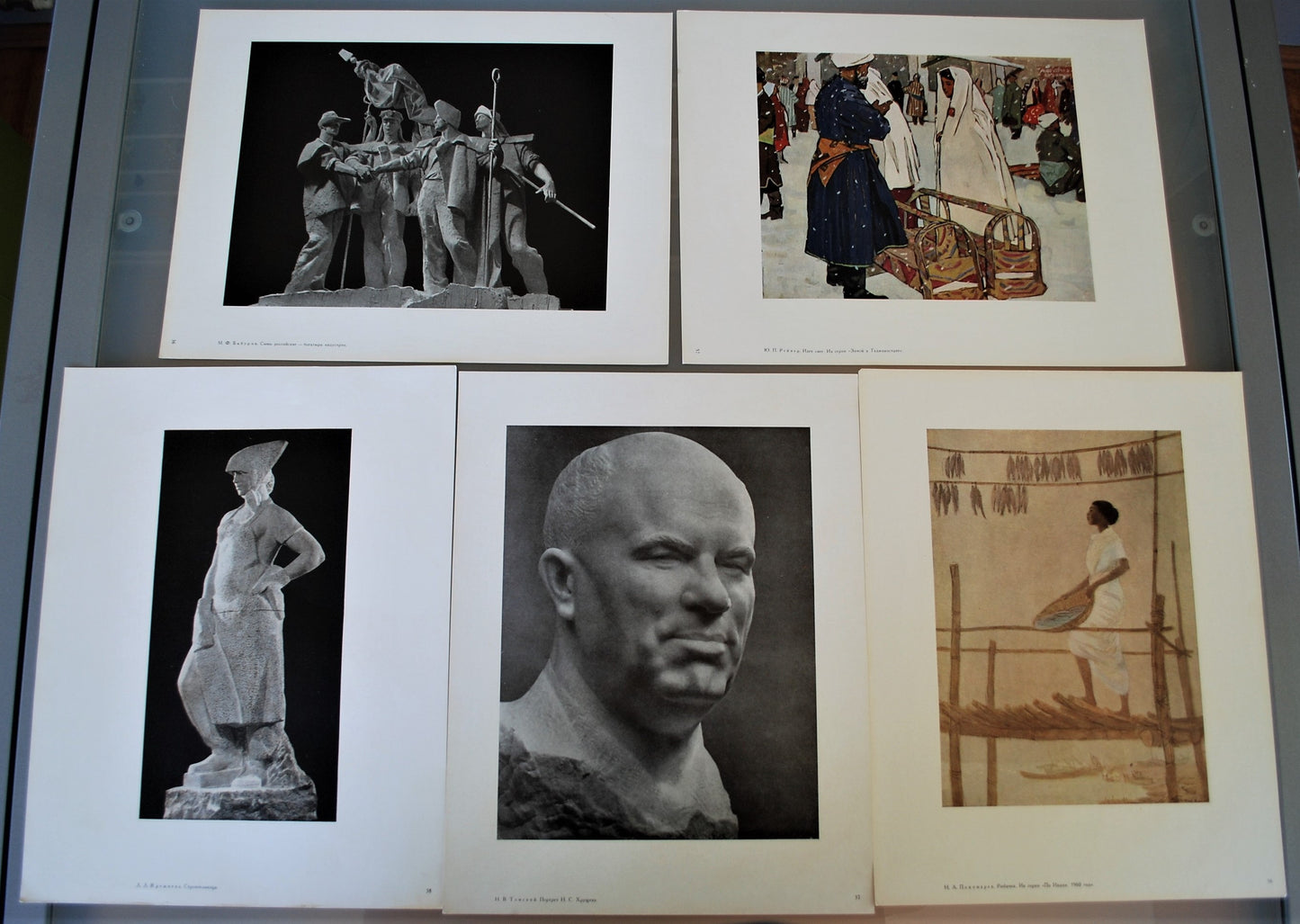 Kunstwerken Sovjet Unie 1961. 60 reproducties Alle Unies Artistiek Tentoonstelling.