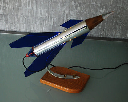 Raket lamp, Zilver met 6 blauw, paars vleugels en eboniet neuskoon