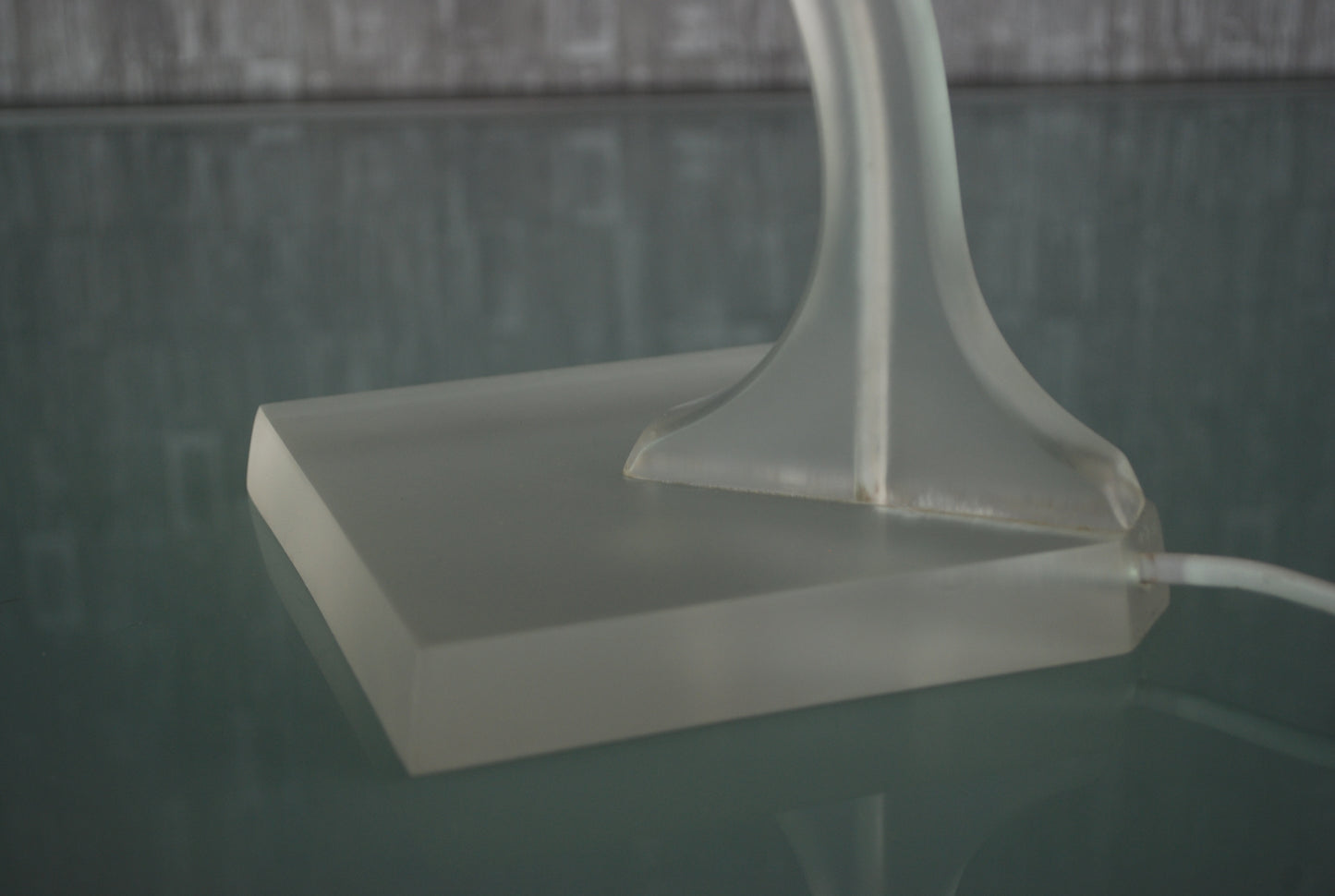 Preorder Raket lamp Capsule op plexiglas met pertinax body