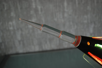 Preorder Raket lamp Capsule op plexiglas met pertinax body