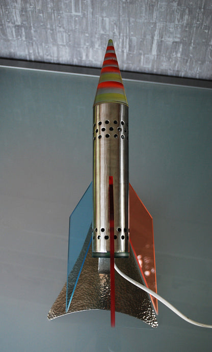 Raket lamp, Rood Geel Blauw van RVS 1970's Space age, hand gemaakt
