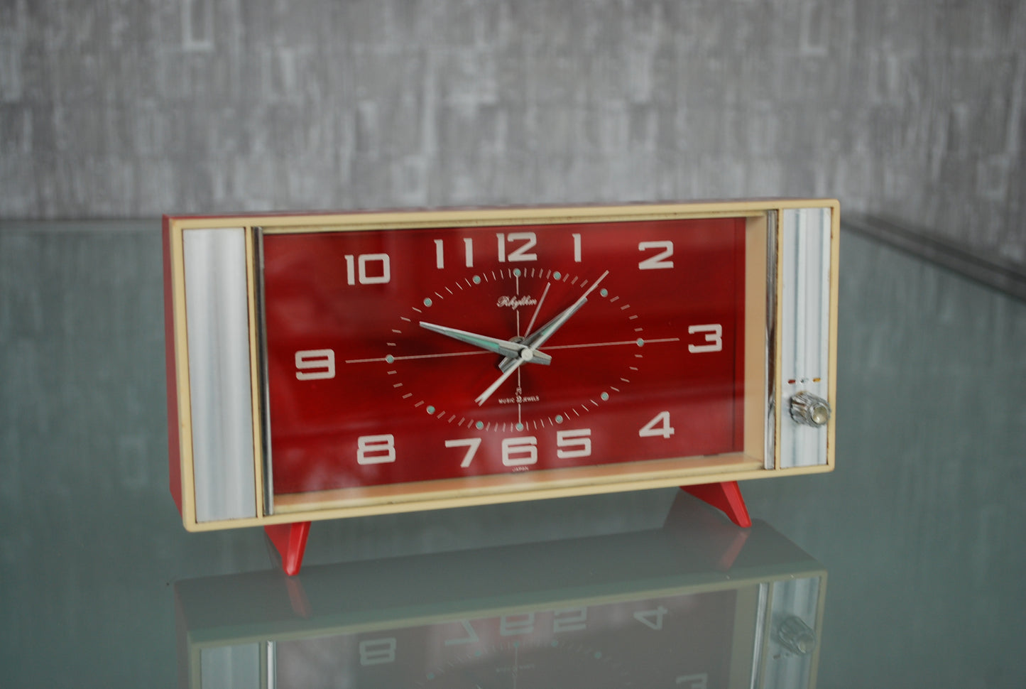 Rhythm 68015 Vintage Space Age retro Muzikale Wekker