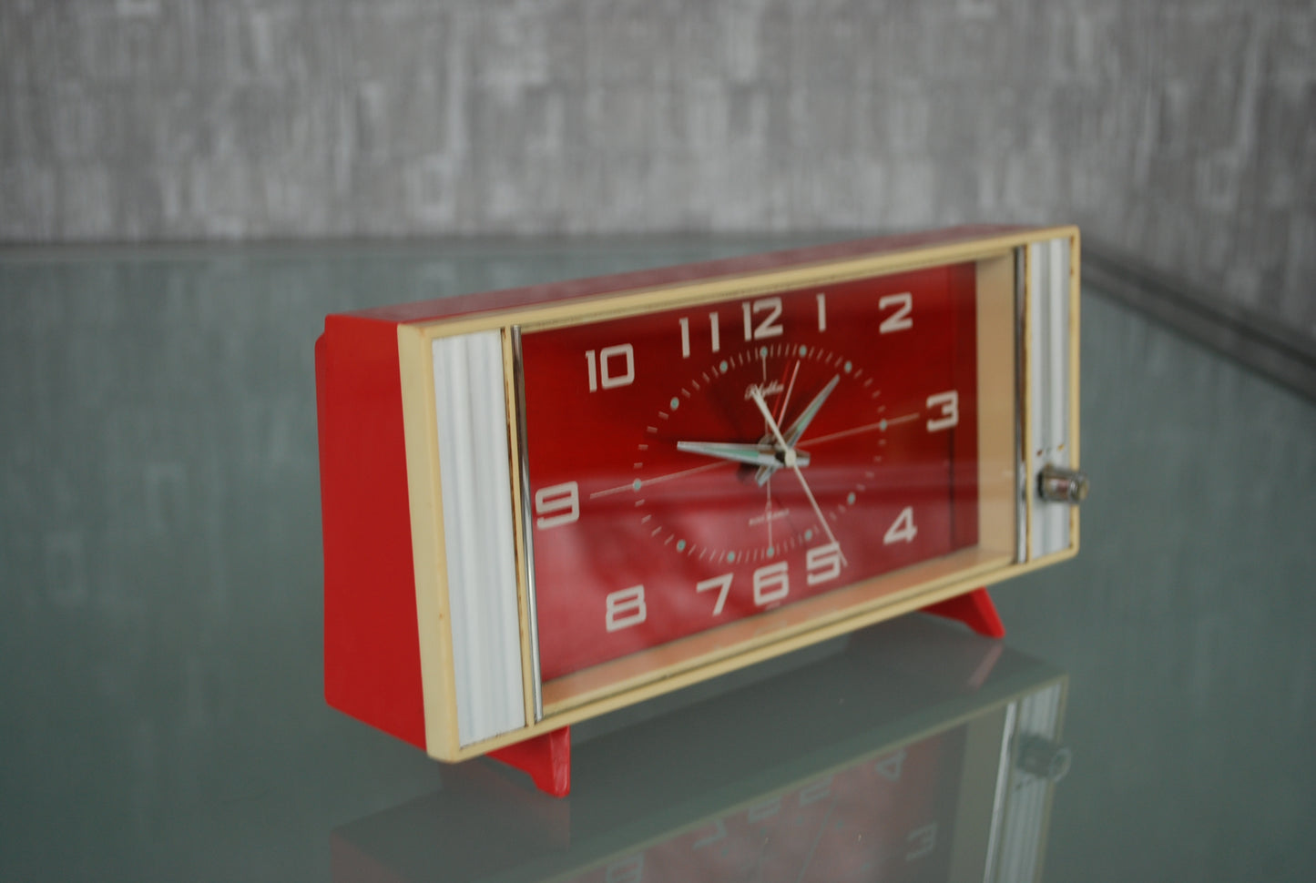 Rhythm 68015 Vintage Space Age retro Muzikale Wekker
