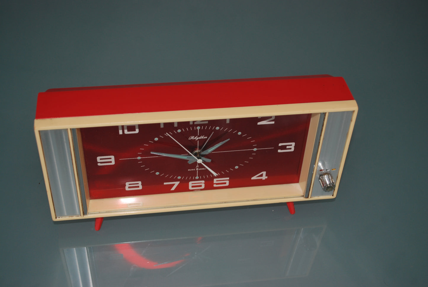 Rhythm 68015 Vintage Space Age retro Muzikale Wekker