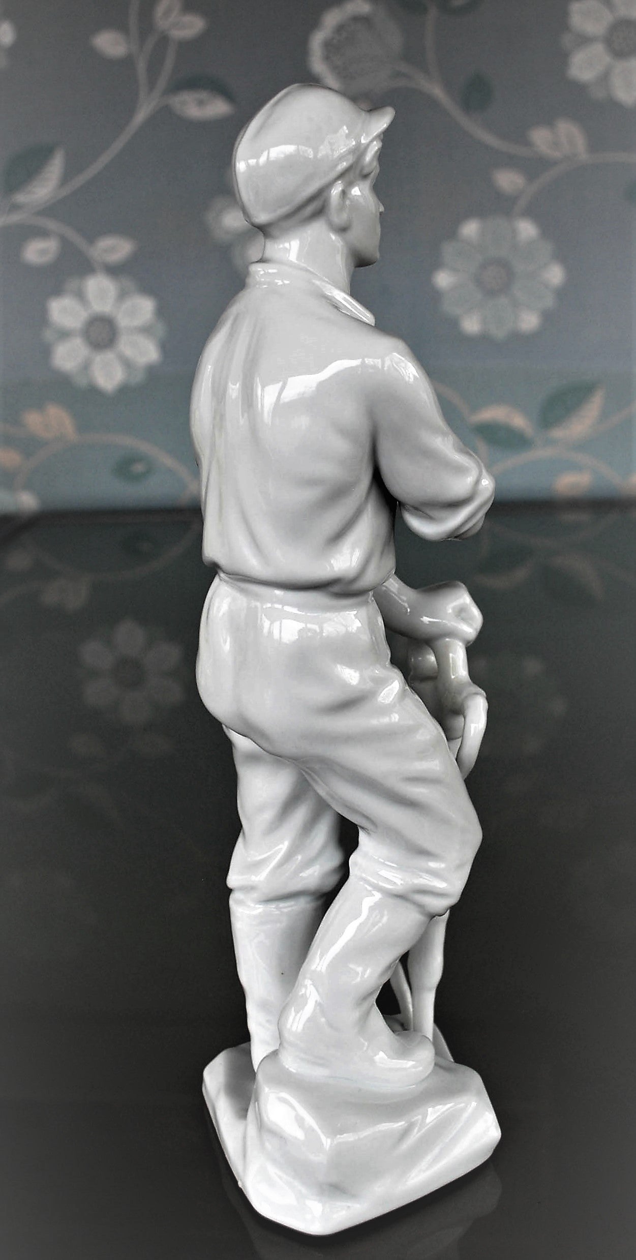 Herend Mijnwerker met Drilboor Door Beeldhouwer  Jenő Hanzély