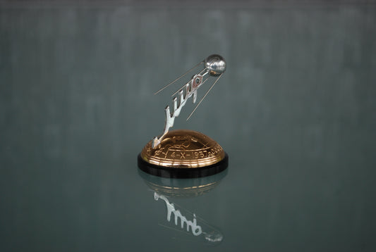 Pre order Spoetnik Eerste satellite in de ruimte schap ornament