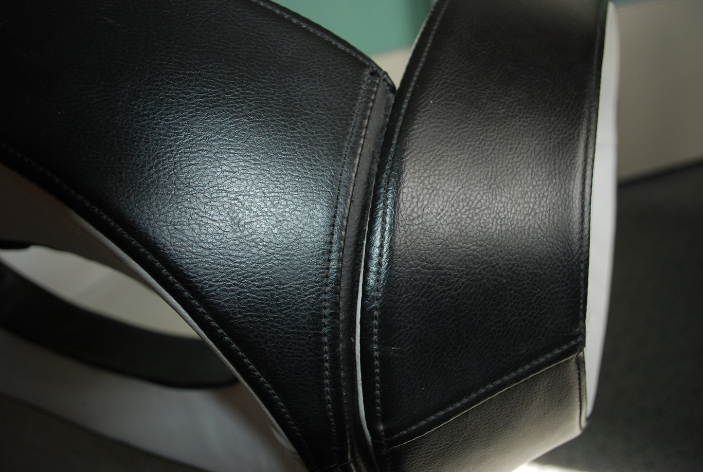 Stoel Pop art space age Poltrona Papalla ontworpen door Italiaanse ontwerper Santo Denti. *