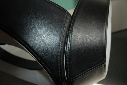 Stoel Pop art space age Poltrona Papalla ontworpen door Italiaanse ontwerper Santo Denti. *