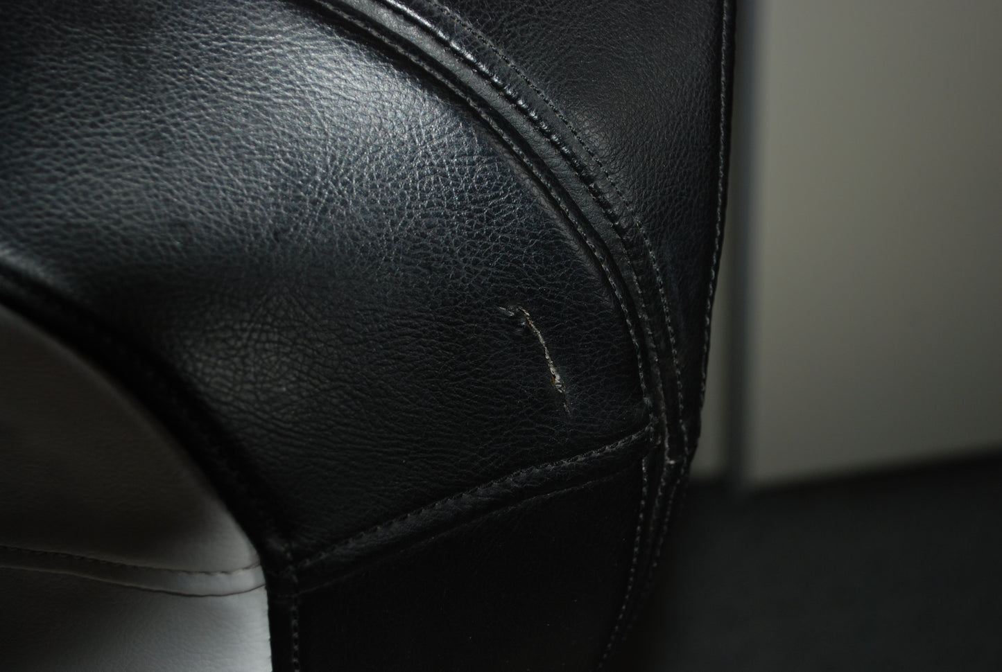 Stoel Pop art space age Poltrona Papalla ontworpen door Italiaanse ontwerper Santo Denti. *