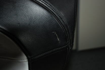 Stoel Pop art space age Poltrona Papalla ontworpen door Italiaanse ontwerper Santo Denti. *