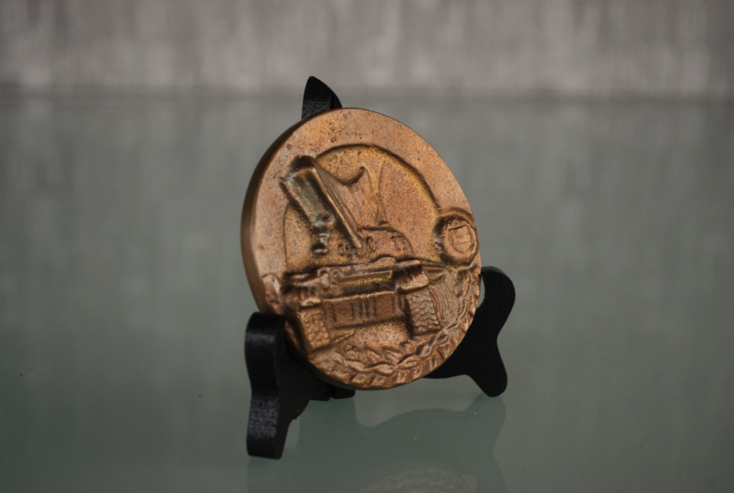 Tank Bronze plaque with flag and coat of arms *