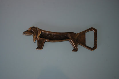 Teckel hond flesopener 1970's Brons