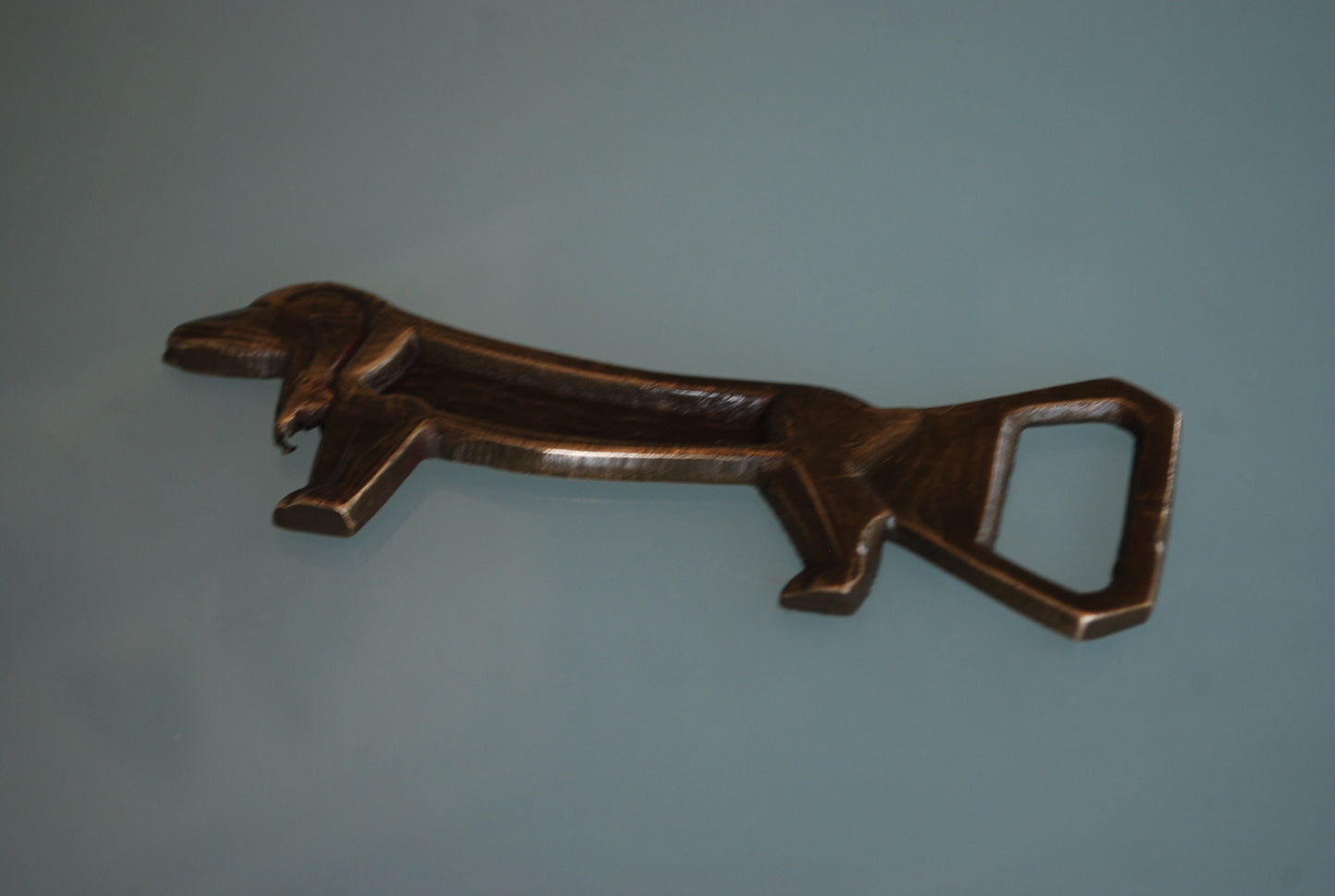 Teckel hond flesopener 1970's Brons