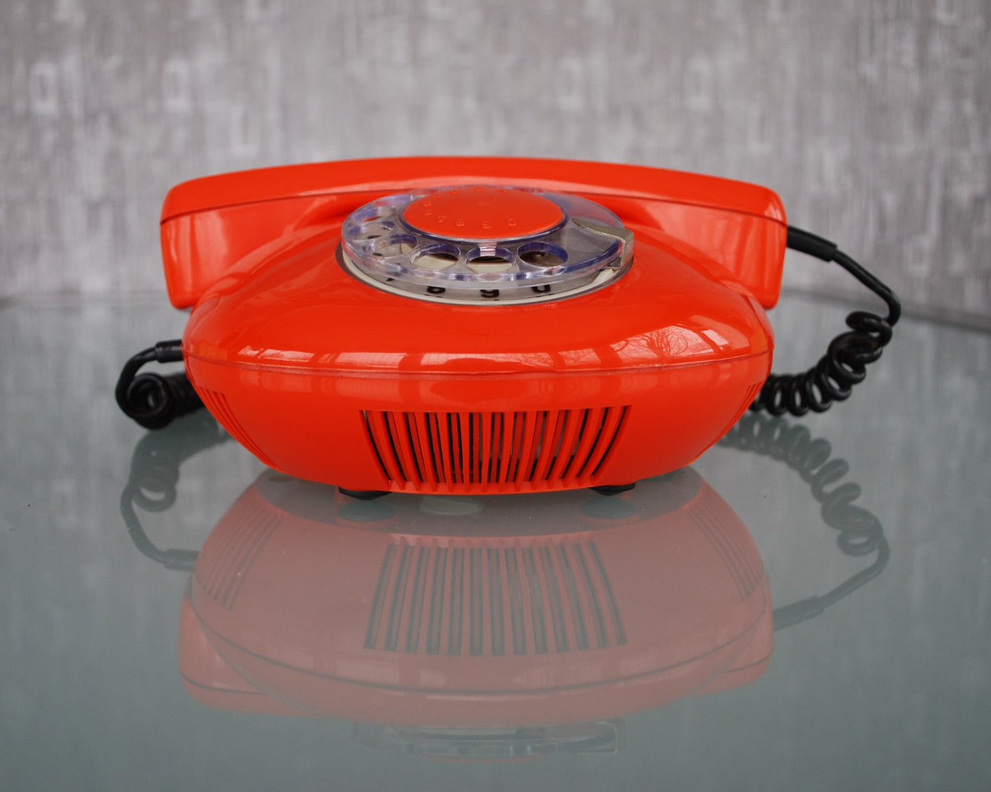 Preorder Space age telefoon Atomic