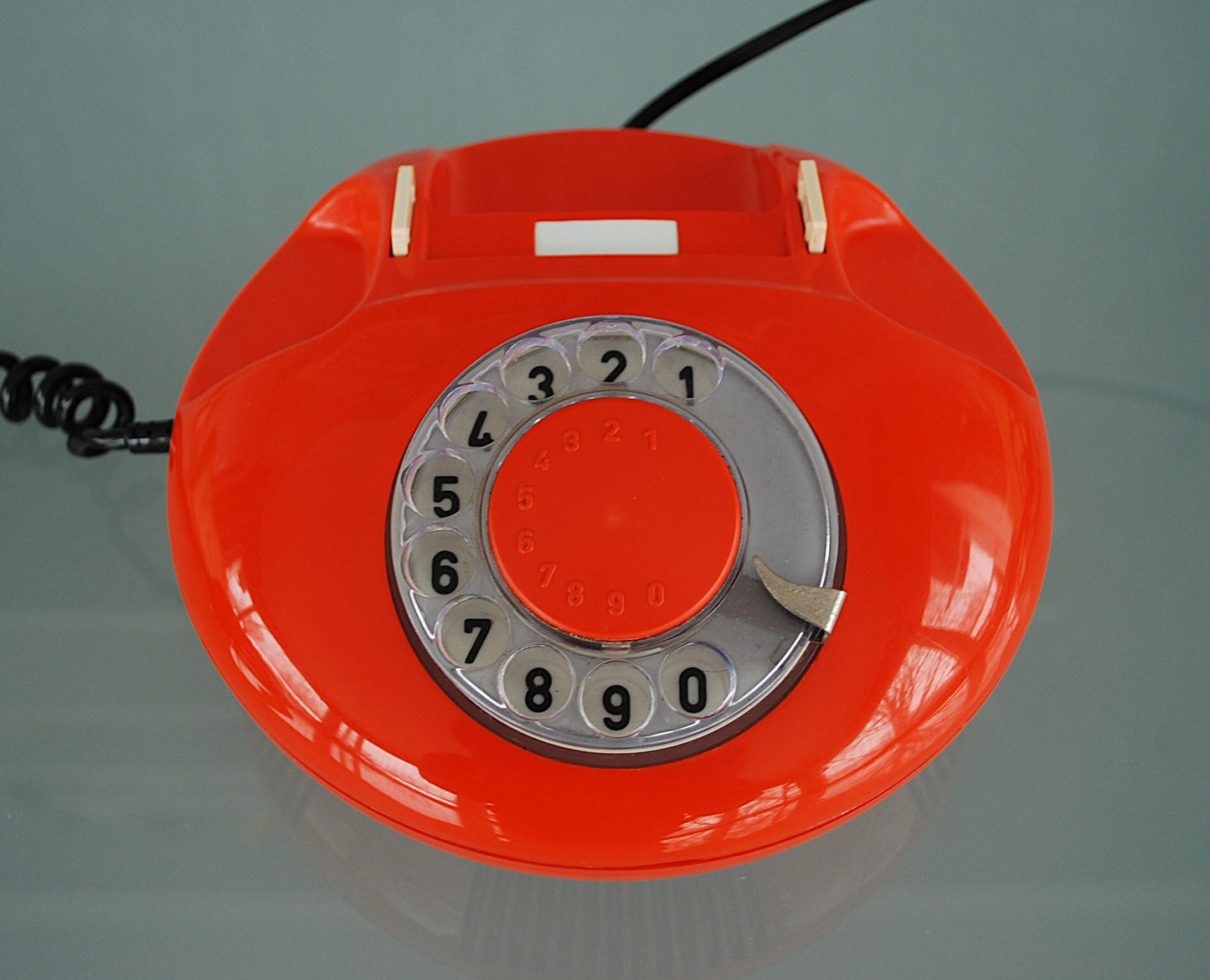 Preorder Space age telefoon Atomic