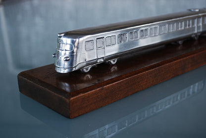Aluminium Trein Tram Hoogglans Gepolijst
