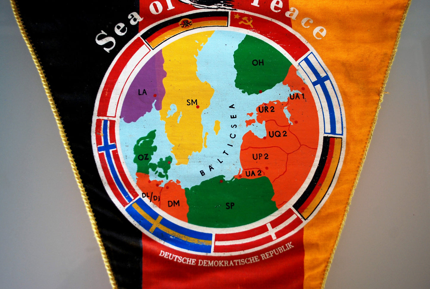 GDR Flag "Sea of ​​Peace"