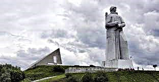 WW2 Vaas Hand geschilderd Moersmansk Monument voor verdedigers poolgebied