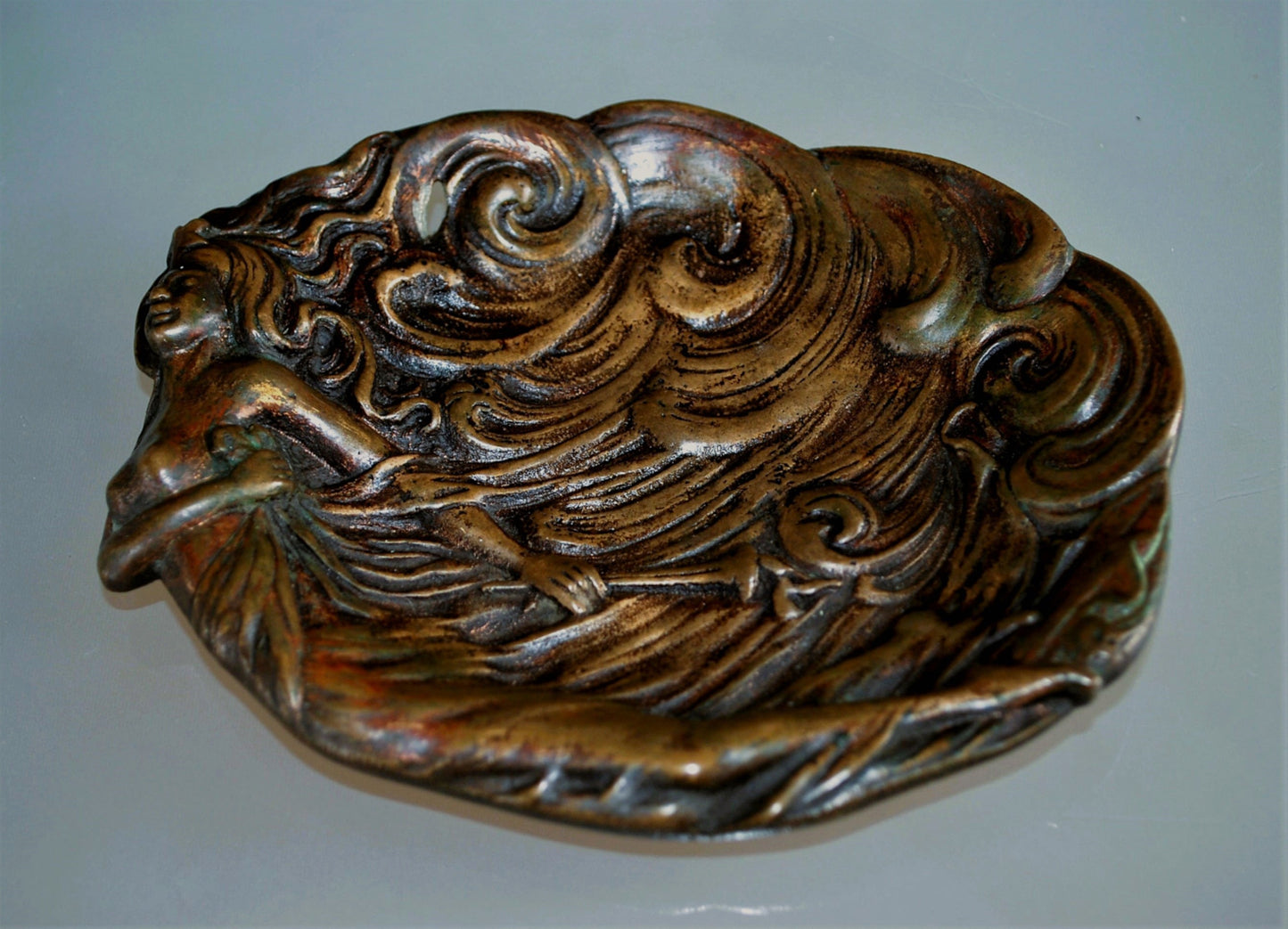 Jugendstil, Art Nouveau Naakte jonge vrouw met fakkel