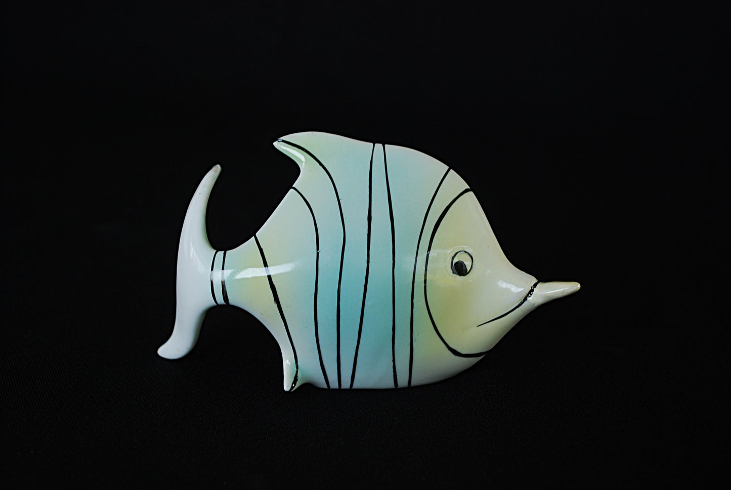 " Lip vis " van de Hollohaza Porselein fabriek