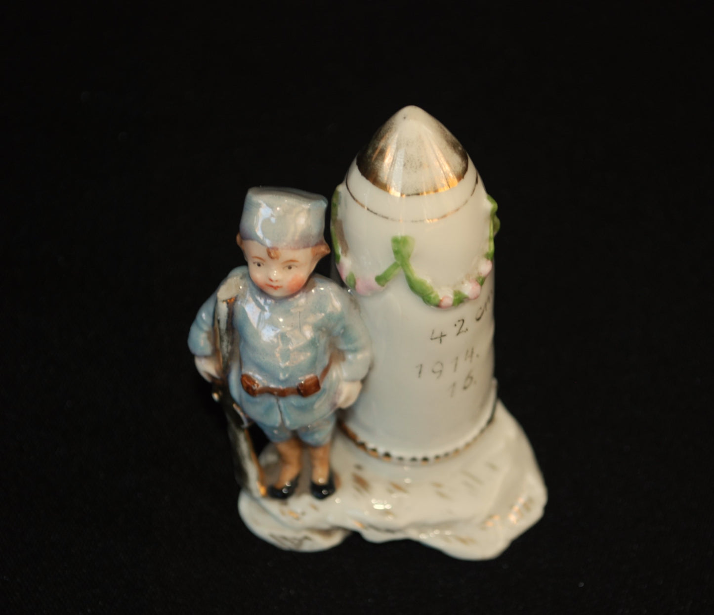 Kanon WW1 beeld soldaat met " Dikke Bertha " granaat *