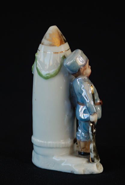 Kanon WW1 beeld soldaat met " Dikke Bertha " granaat *