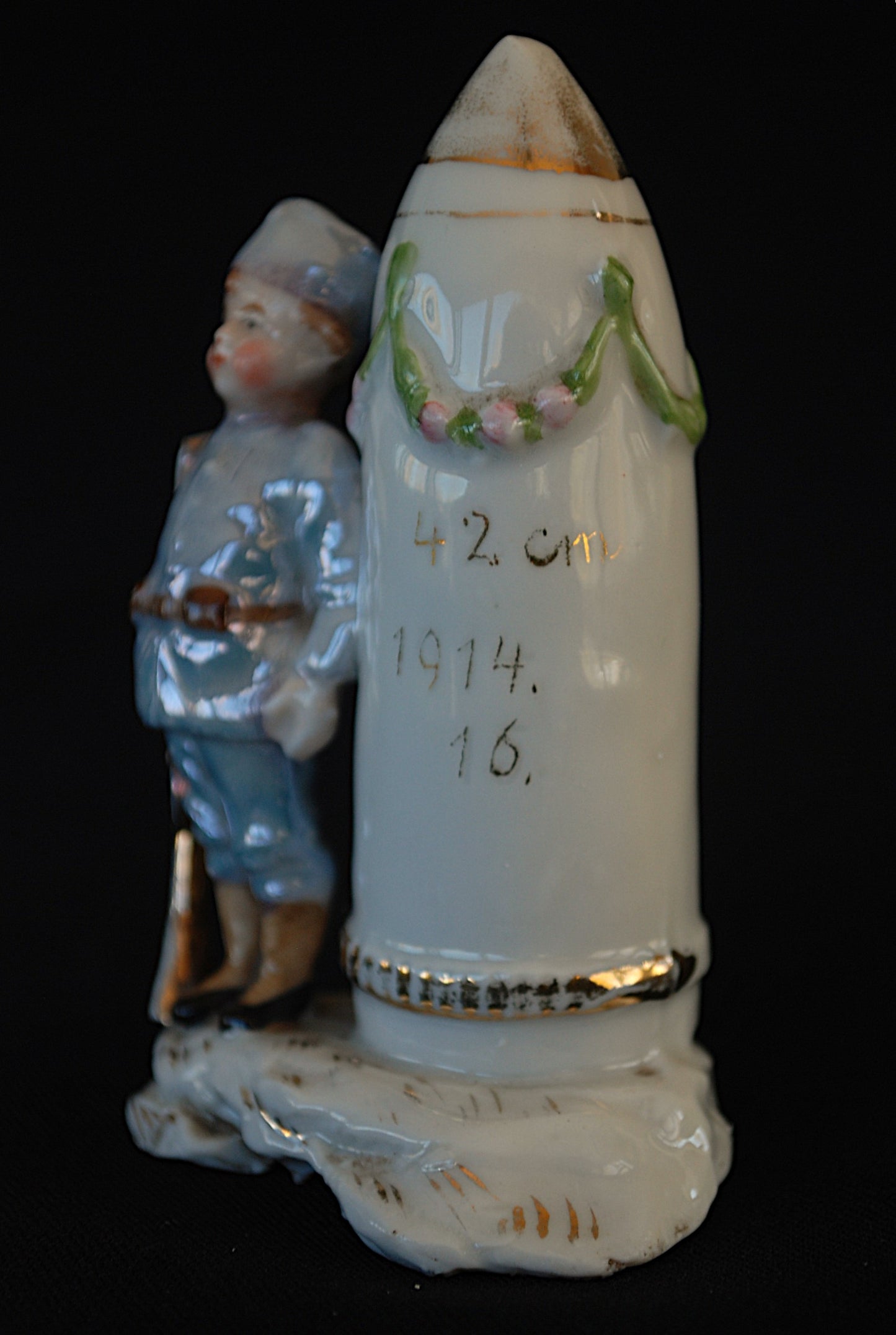 Kanon WW1 beeld soldaat met " Dikke Bertha " granaat *