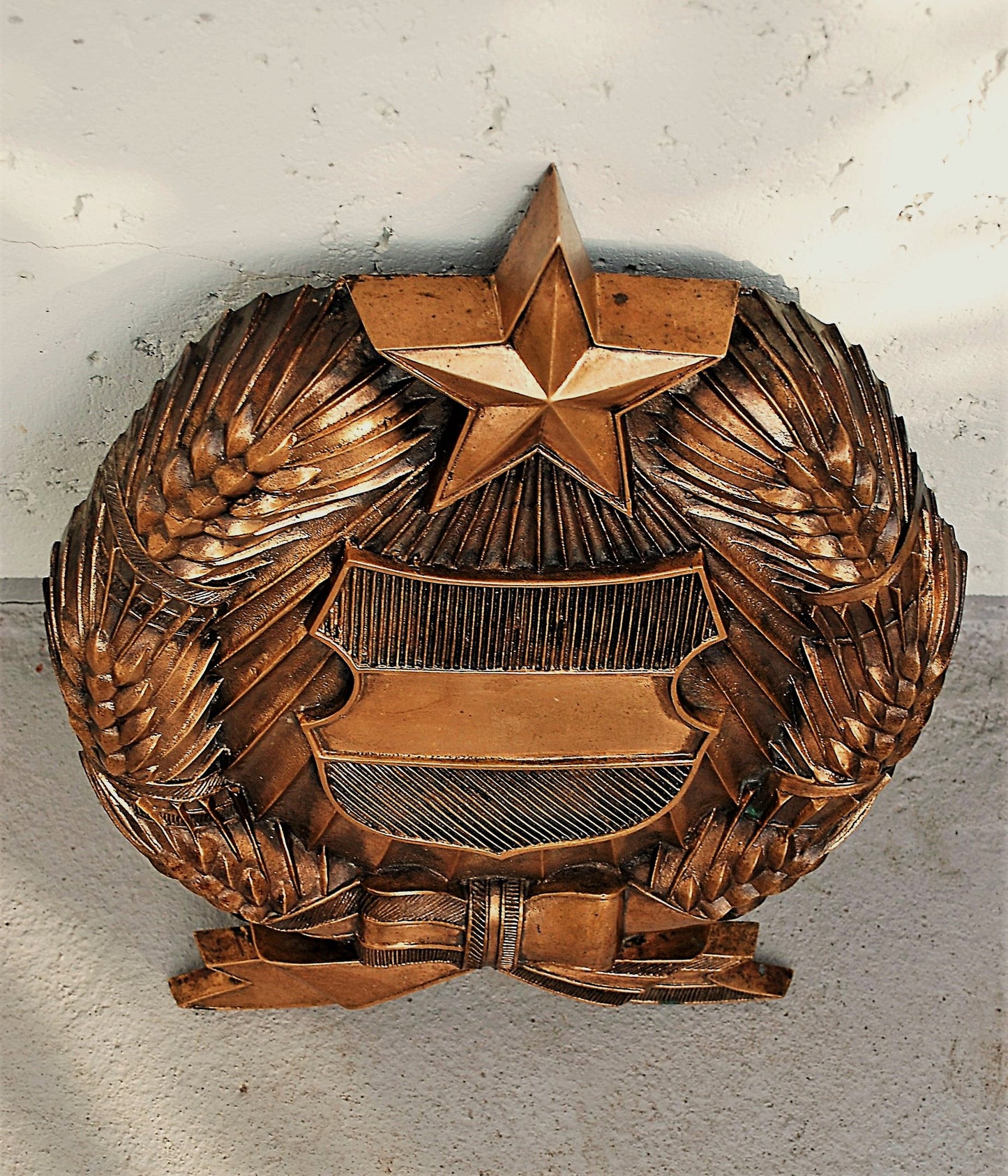 Zeer Groot Zwaar Brons Wapenschild communistisch Hongarije