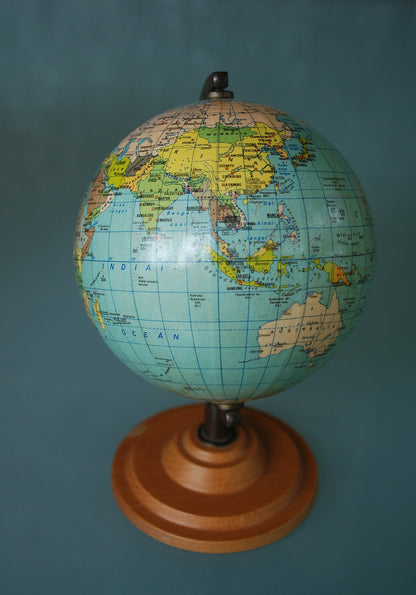 Politieke Globe Boedapest 1985