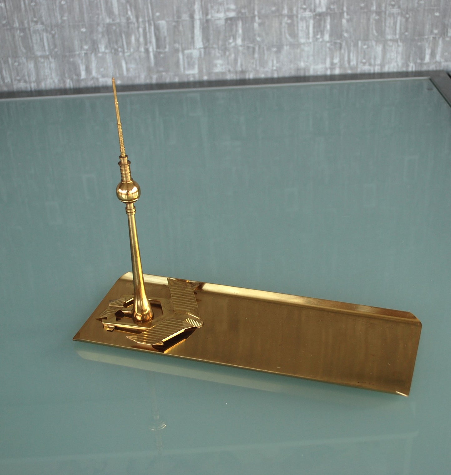 Preorder Berlin TV-toren 1969 Hoofdstad van de DDR