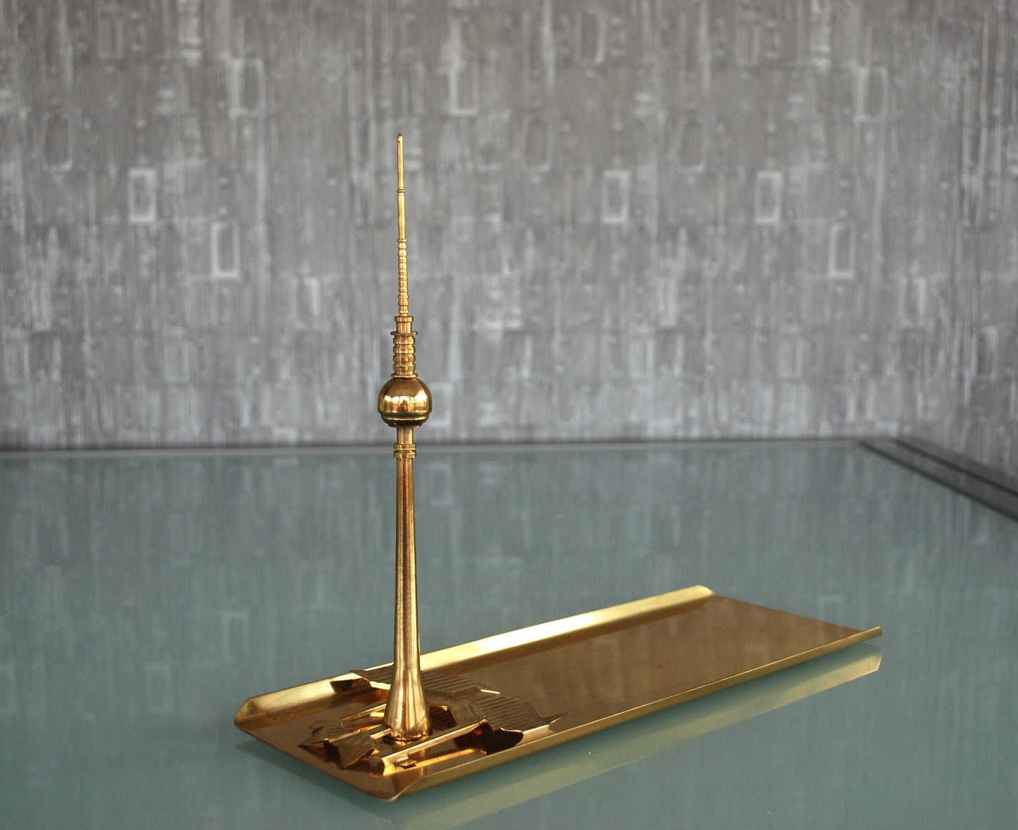 Preorder Berlin TV-toren 1969 Hoofdstad van de DDR