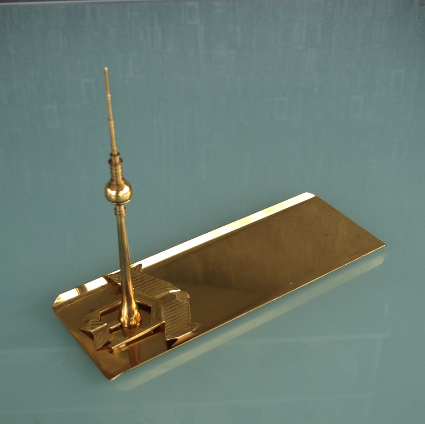 Preorder Berlin TV-toren 1969 Hoofdstad van de DDR