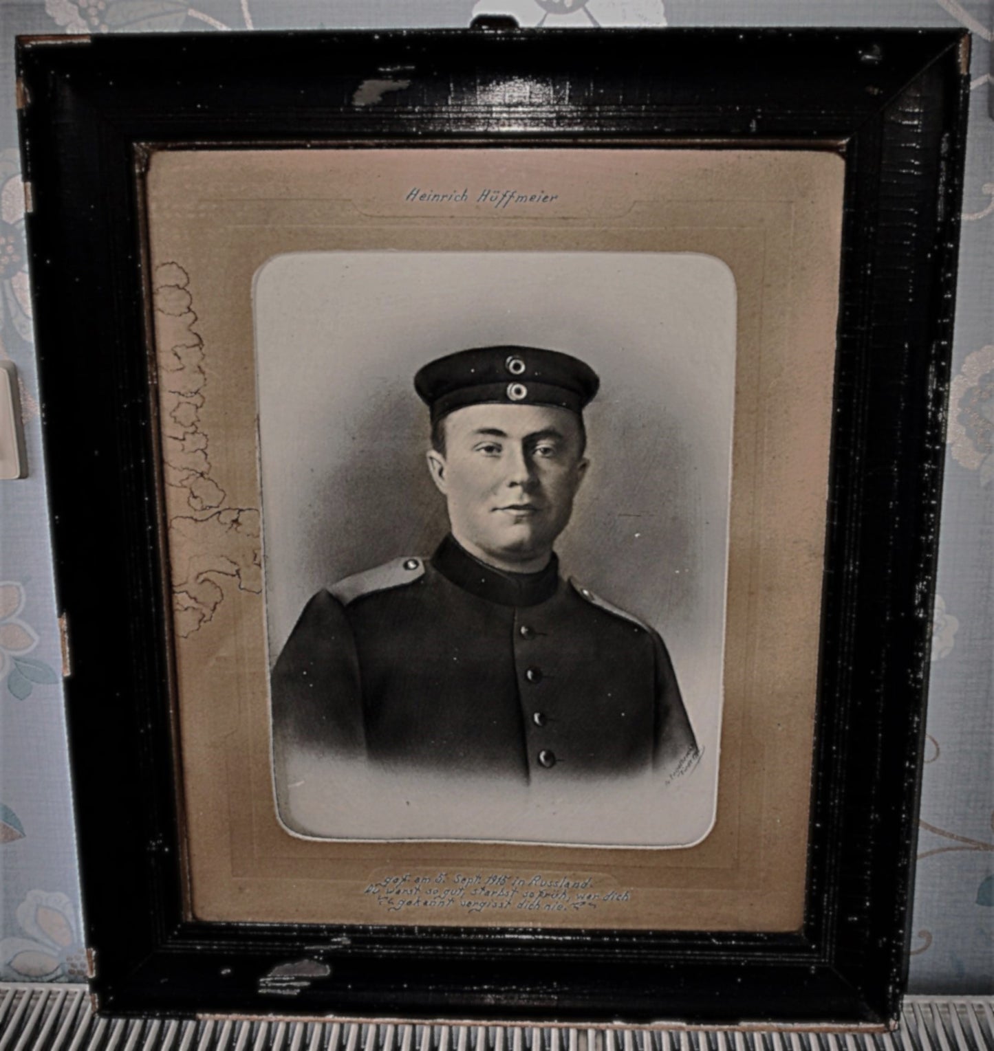 Ingelijst portret overleden Duitse soldaat WW 1   Gevallen op 5 september in 1915 Rusland