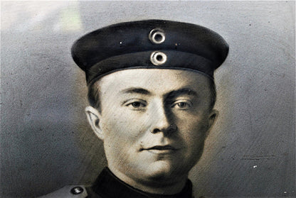 Ingelijst portret overleden Duitse soldaat WW 1   Gevallen op 5 september in 1915 Rusland