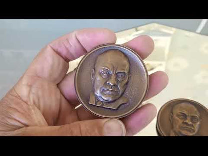 Lenin Mausoleum Ontwerper Alexei Susev plaque