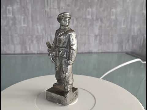 Preorder Oostblok Militair met ster op uniform en PPSh machinegeweer WW2