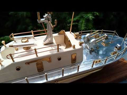 Museum stuk !! Schip Neštin class rivier mijnenveger met sleep Oropesa