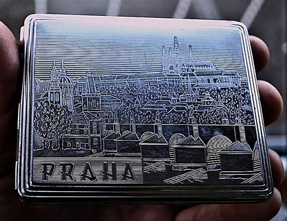 Vintage Sigaretten doos van Praag